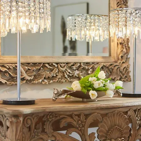 Old Town Luxury 'princess' *